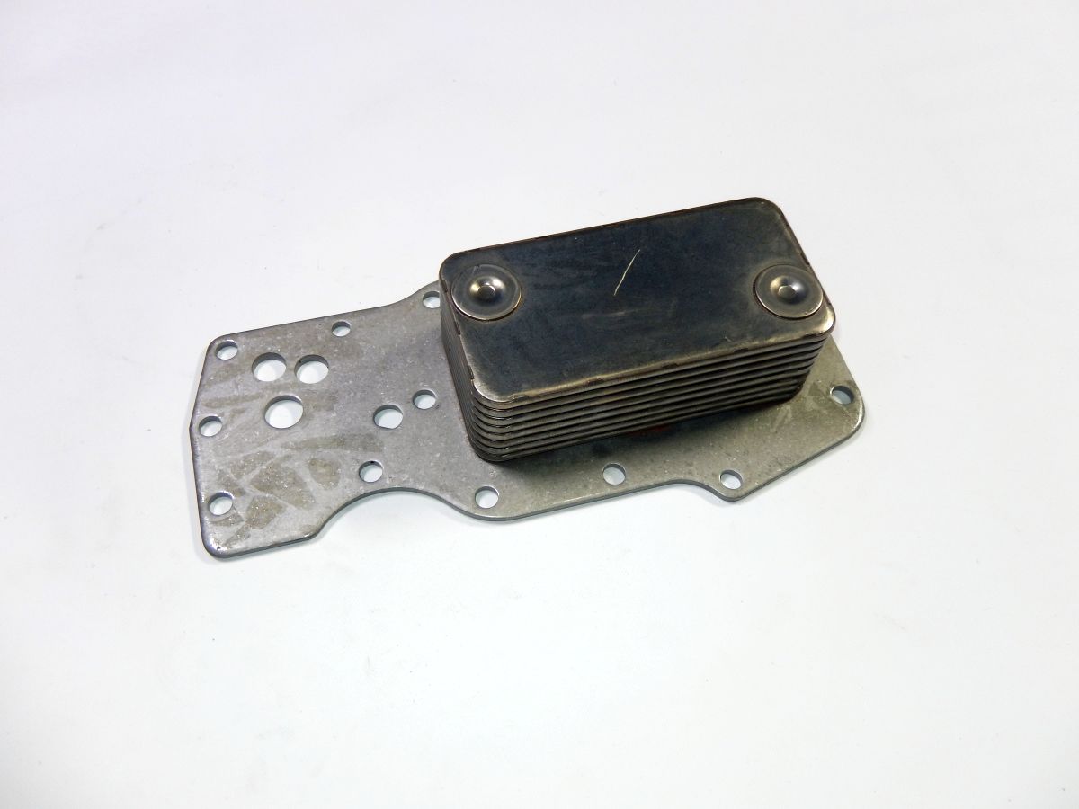 Теплообменник маслянный 6ISBE 3975818 C+