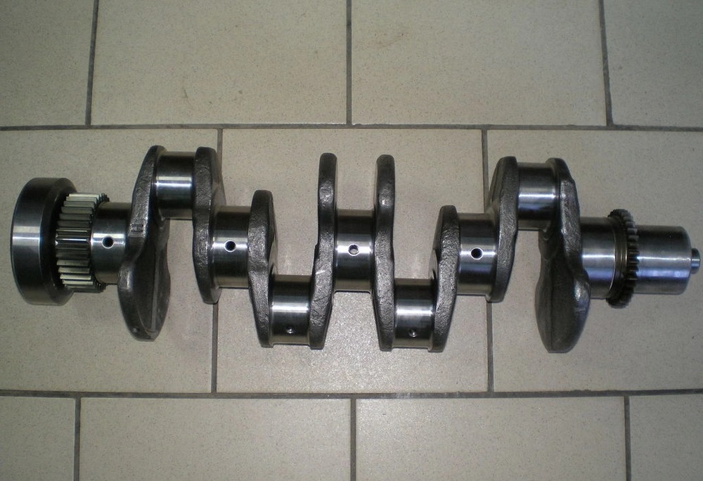 Вал коленчатый 4ISBE/QSB4.5 5289840  3974539   3968177 C+
