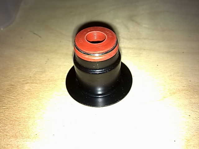 Сальник клапана 6CT 3915707 3927642 C+