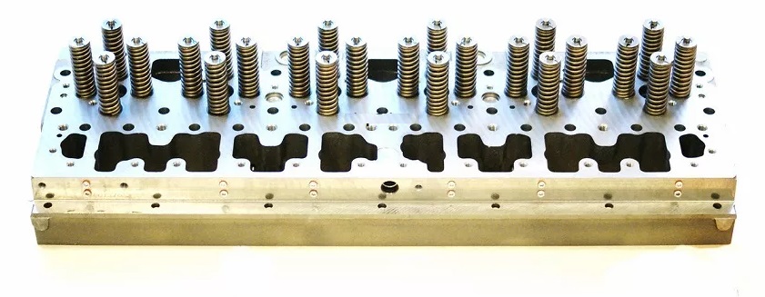 Головка блока цилиндров M11 2864028 4952829 4952453 4083406 4004086 4952828 4952449 2864024 C+