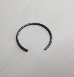 Кольцо стопорное пальца поршневого G21A PM40004160